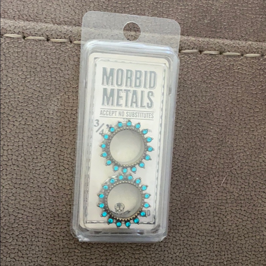 Boho Gypsy Flower Ear Plug 3/4” Nwt